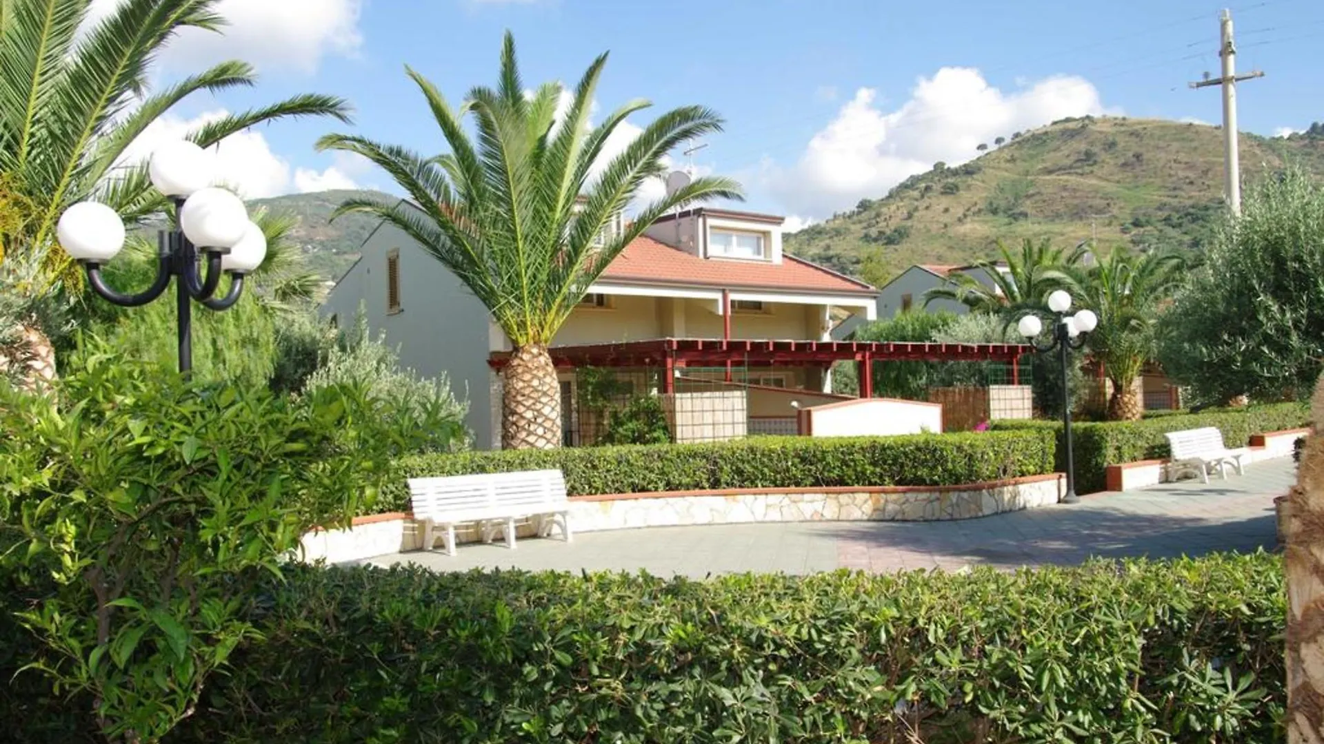 Residence Fontana Barone Cefalù
