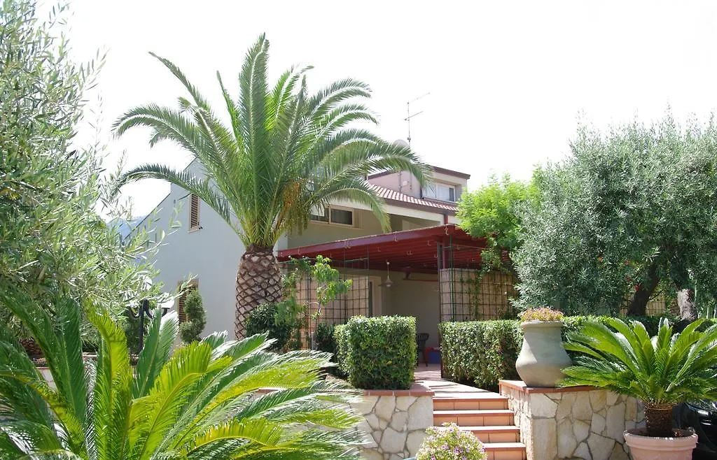 Residence Fontana Barone Cefalù 0*,